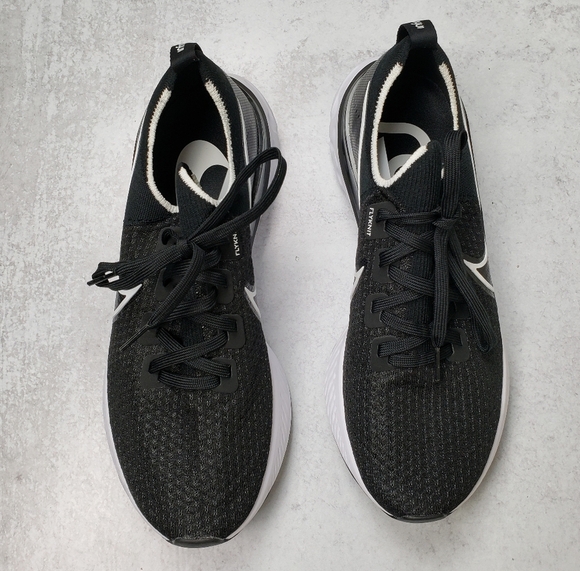 Nike React Infinity Run Flyknit Sneakers Black White SZ 10.5 - Picture 3 of 8